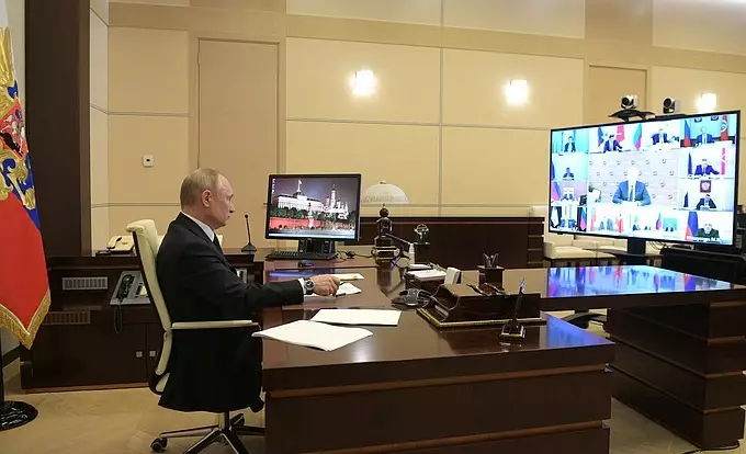 "Совсем поехал": Путин развеселил нелепым заявлением о победе над коронавирусом