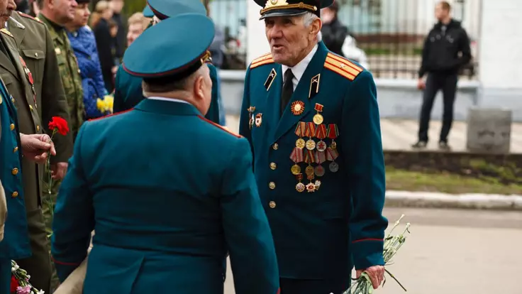 Празднование 9 мая: Разумков объяснил, чем опасен День Победы