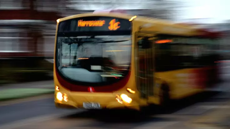 Перевозчики и власть договорились: названы сроки запуска автобусных рейсов