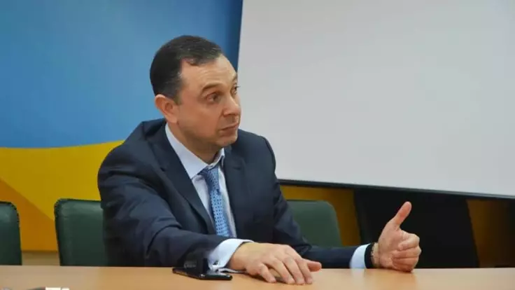 "Могу и сто раз": украинский министр отжался в прямом эфире - видео