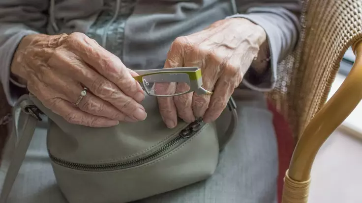 Повышение пенсионного возраста: эксперт объяснил, чего хотят в Раде