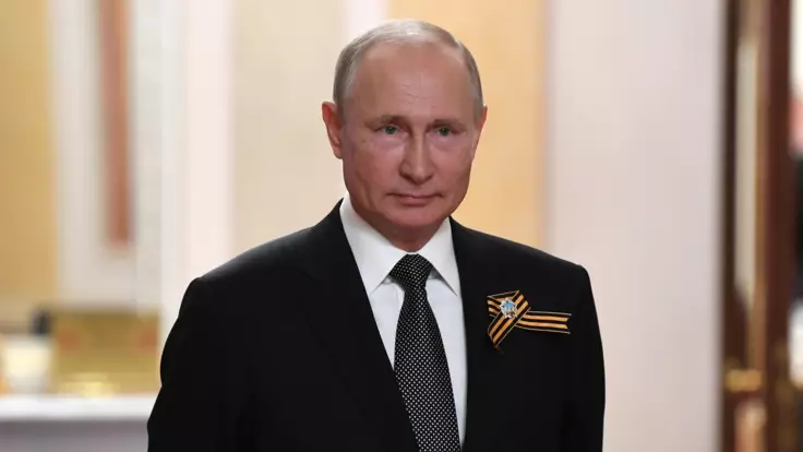 "Страхуется на все случаи": Гордон рассказал об интересных деталях деятельности Путина