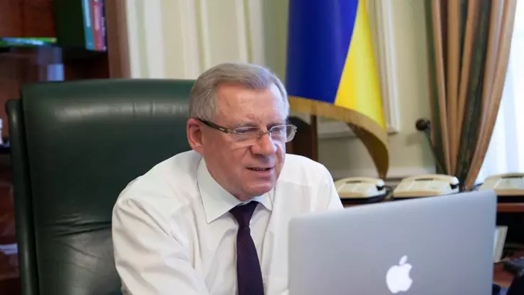 Удар по нацбезопасности Украины - экс-глава СБУ об отставке Смолия