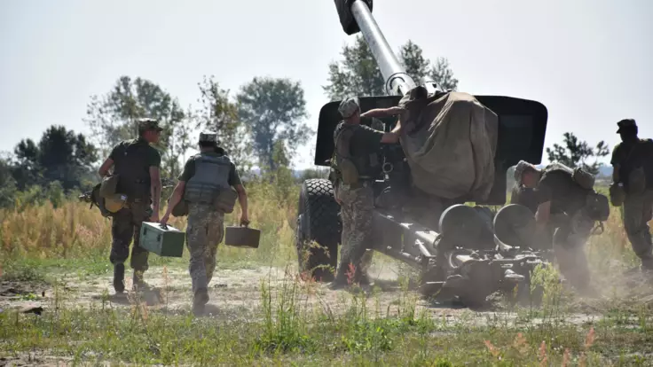 Основным фактором стресса почти треть украинцев считают войну на Донбассе – опрос