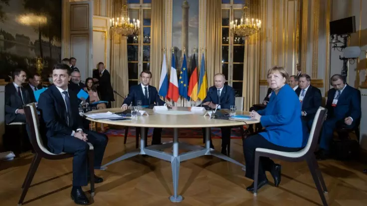 Пусть Путин сидит в своем бункере: политолог о перспективе нормандской встречи
