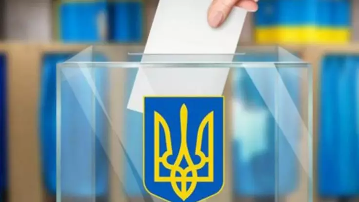 Коррупция уже на старте - политолог о местных выборах в Украине