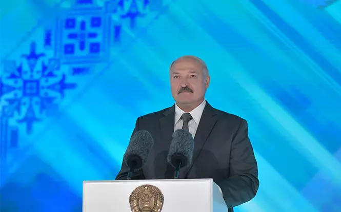 "Запад может сделать большую ошибку": дипломат о санкциях против Лукашенко