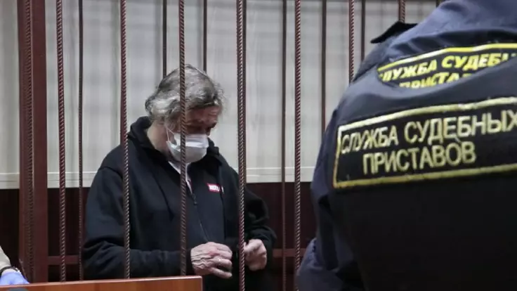 "Деградация личности": Гордона опечалила позиция актера Ефремова в суде