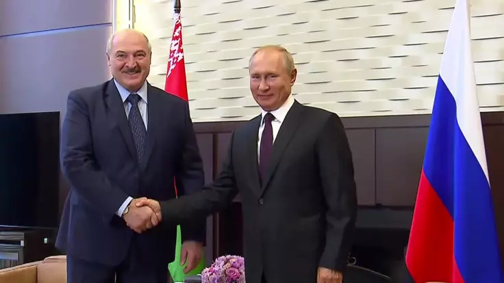"Независимость пытаются продать": белорусский политолог о встрече Лукашенко с Путиным