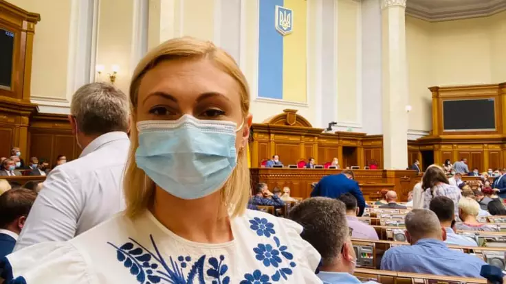 Скандал вокруг КСУ: в "Слуге народа" прояснили судьбу законопроекта Зеленского