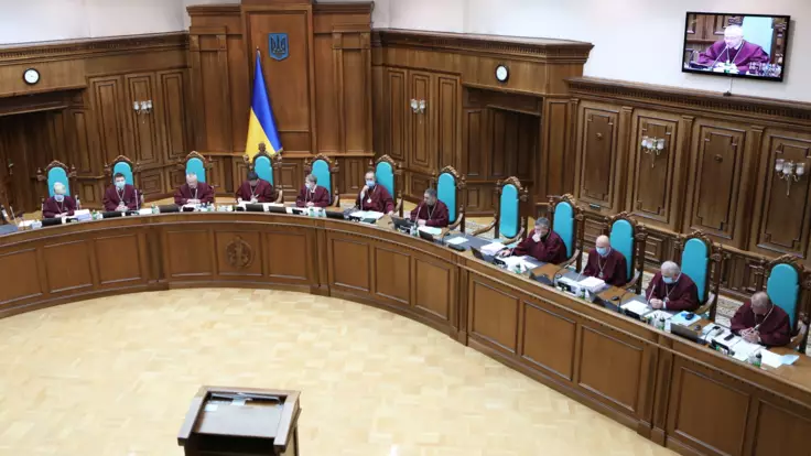 Конституционный кризис в Украине: экс-глава КСУ назвал виновных