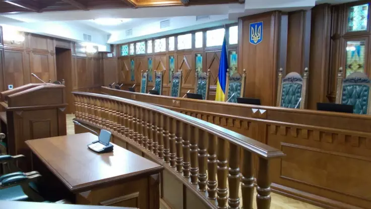 Судьи КСУ устроили демарш: подробности от "слуги народа"