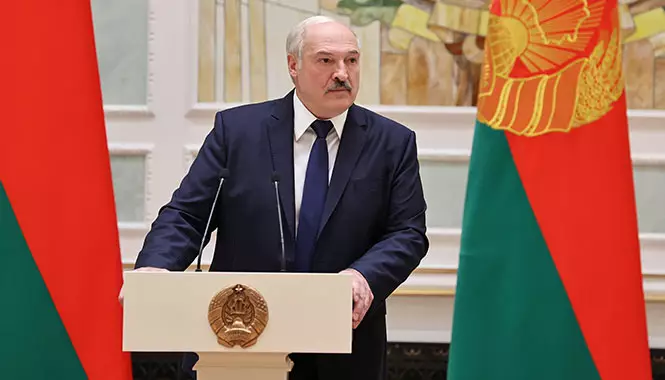 Лукашенко повышает ставки - международник о ситуации в Беларуси