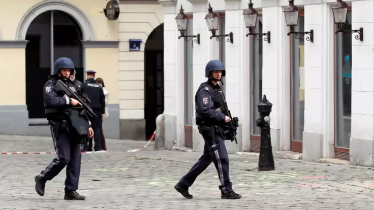 "Было непонятно, откуда выстрелы": жительница Вены рассказала о теракте