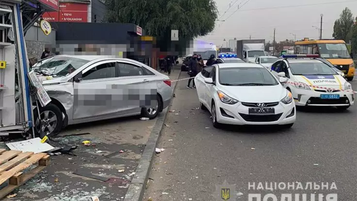 Страшное ДТП с такси в Киеве: стало известно о состоянии пострадавшего