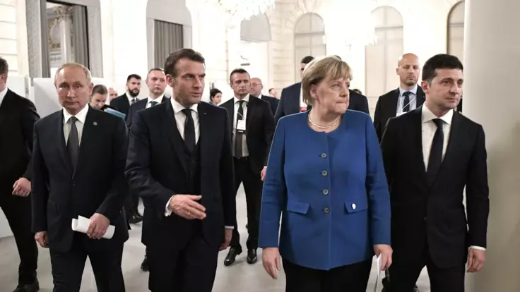 Экс-министр объяснил, о чем Зеленский хочет поговорить с Меркель и Макроном