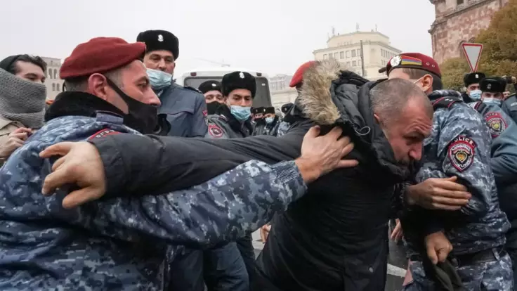 "Искандеры" раздора: эксперт объяснил, почему в Армении начались новые протесты