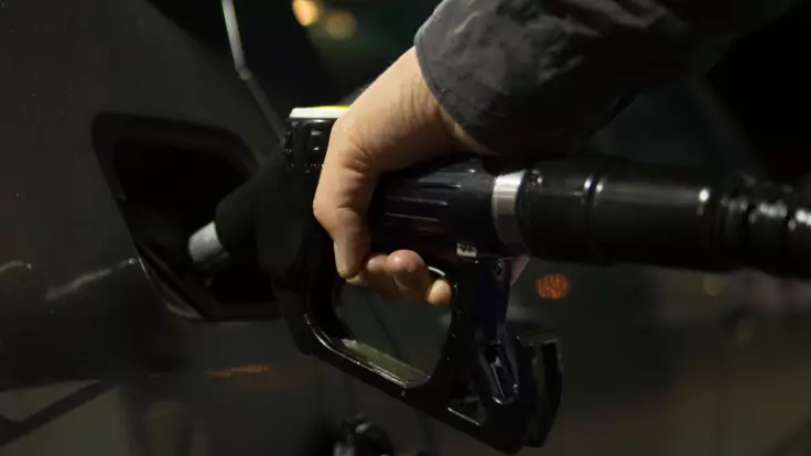 "Не в пользу автомобилистов": озвучен прогноз насчет цен на бензин в Украине