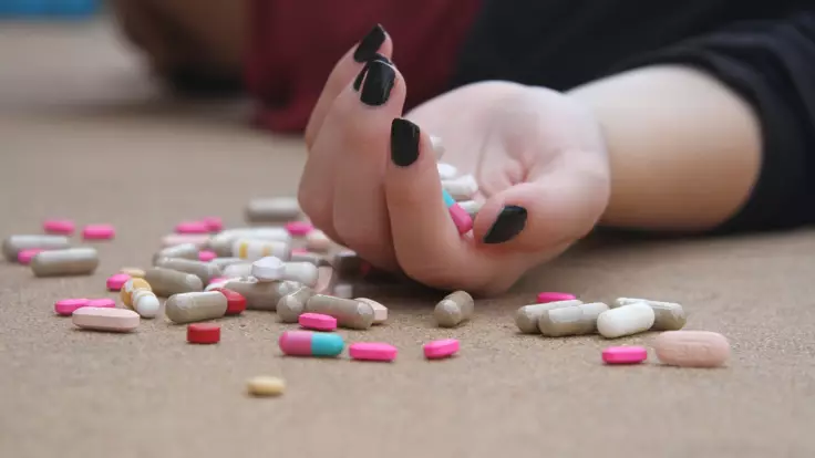 В Украине школьники травятся таблетками: эксперт рассказал об опасности соцсетей