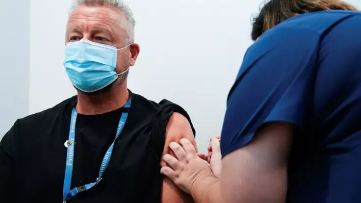 Министр сообщил, сколько украинцев записалось в очередь на вакцинацию