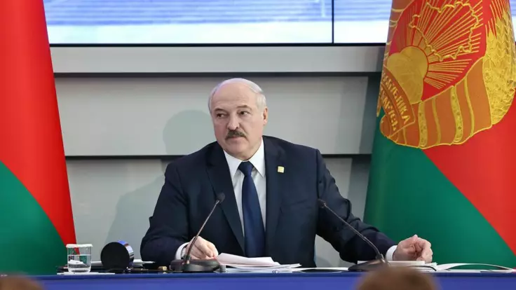 "Что-то из сферы фантастики" — политолог рассказал о намерениях Лукашенко