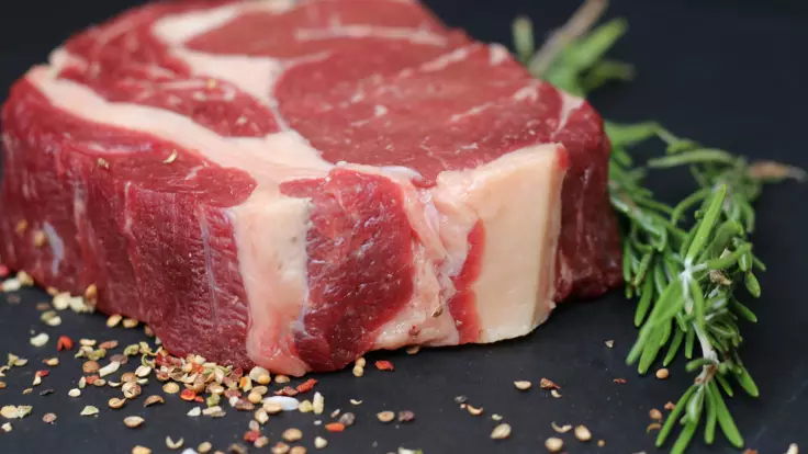 Цены на культовый мясной продукт вырастут - прогноз специалиста