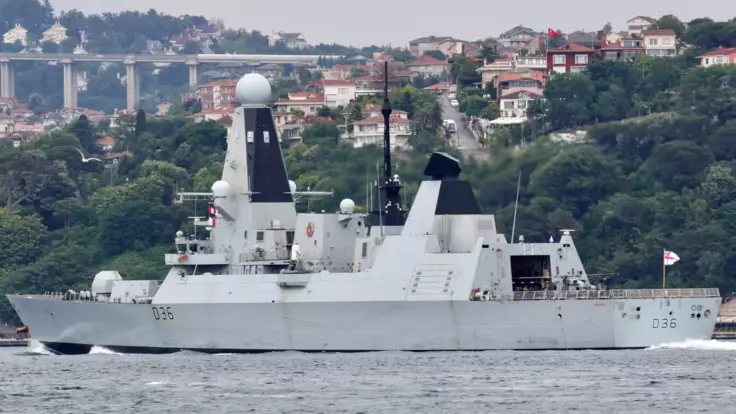 Обстрел британского корабля в Черном море: появилась реакция МИД Украины