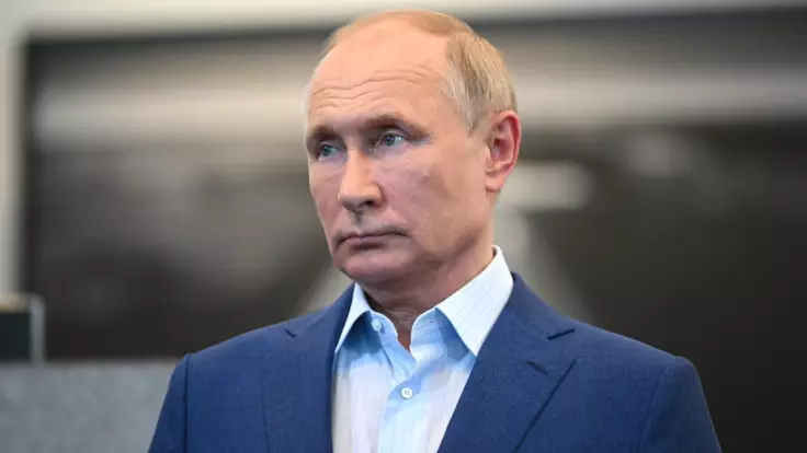 "Держал Собчака, чтобы не упал": Путину напомнили, кем он был во время ГКЧП
