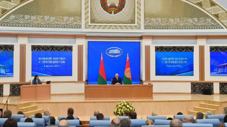 Журналист о Лукашенко: Путин может махнуть на него рукой