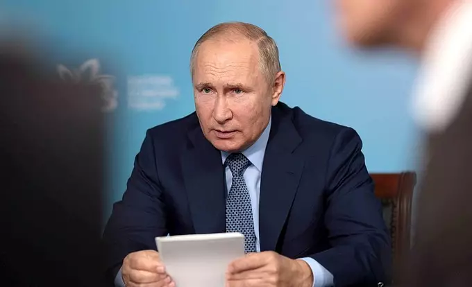 Выглядит, как акция Путина: западный дипломат раскритиковал закон об олигархах