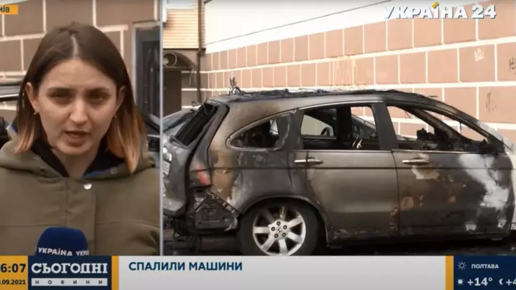 В Киеве ночью сожгли несколько автомобилей: озвучены подробности