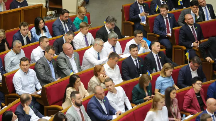 Будет ли у Разумкова депутатская группа в Раде: заявление экс-спикера