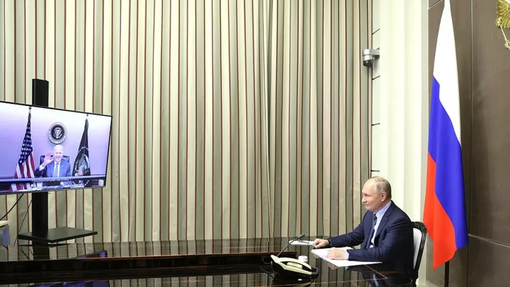Байден пригрозит Путину жесткими мерами: эксперт раскрыл подробности